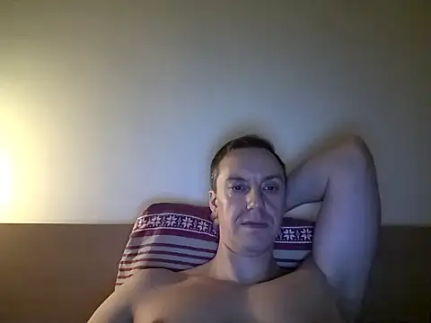 Snapshot of ploki2180 chatting on 8, 2, 2025 ploki2180 online show from 8, 2, 2025