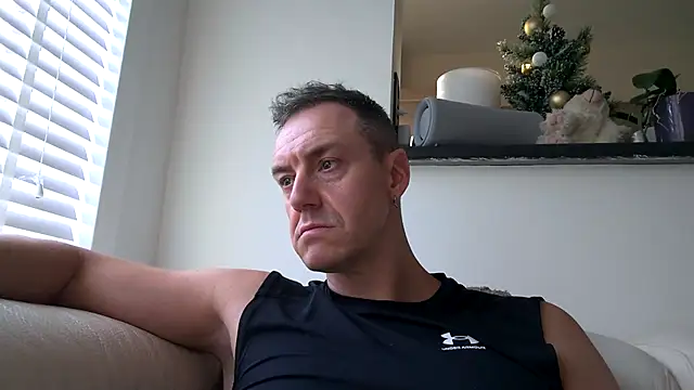 Snapshot of ploki2180 chatting on 18, 1, 2026 ploki2180 online show from 18, 1, 2026