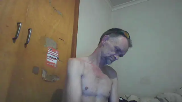 TooFknHorny1 online show from 5, 3, 2025
