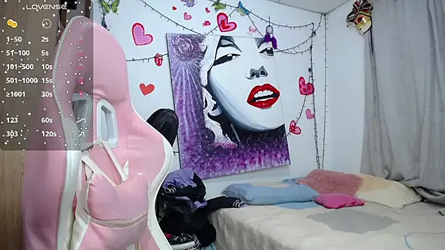Snapshot of MarilynJones chatting on 2, 10, 2025 MarilynJones online show from 2, 10, 2025