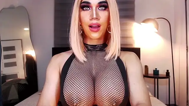 MassiveCockxMistress online show from 10, 12, 2024