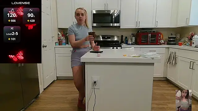 Blondiewithanass online show from 5, 6, 2026