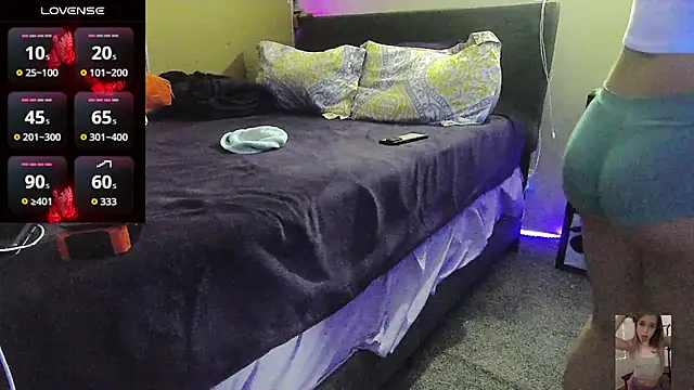 Blondiewithanass online show from 19, 3, 2026