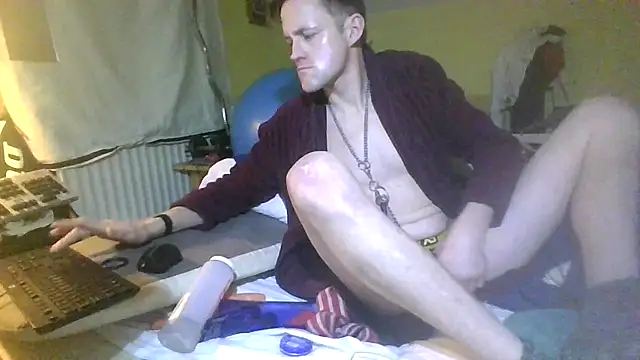 londonfuckwhore online show from 31, 1, 2025