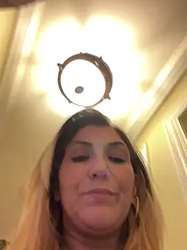 LittleMissEeve online show from 1, 3, 2025