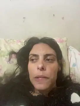 Snapshot of Sarah-safada chatting on 28, 5, 2026 Sarah-safada online show from 28, 5, 2026