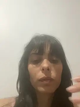 Snapshot of Sarah-safada chatting on 7, 6, 2026 Sarah-safada online show from 7, 6, 2026