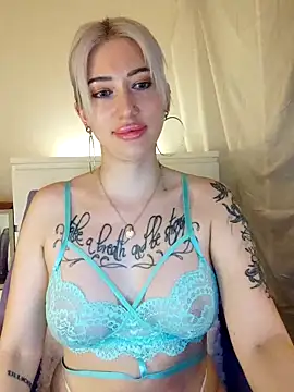 Snapshot of Fuck-Gina chatting on 26, 5, 2026 Fuck-Gina online show from 26, 5, 2026