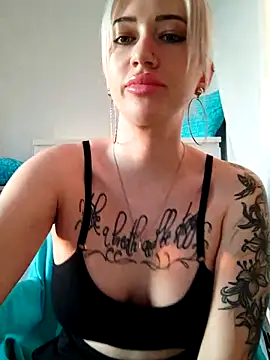 Snapshot of Fuck-Gina chatting on 1, 6, 2026 Fuck-Gina online show from 1, 6, 2026