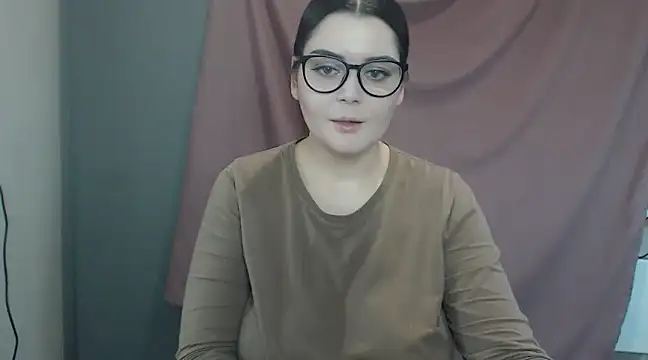 Snapshot of ohhhMie chatting on 15, 2, 2025 ohhhMie online show from 15, 2, 2025