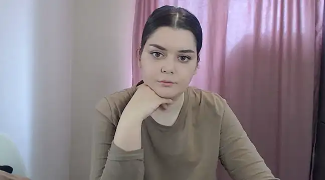 Snapshot of ohhhMie chatting on 11, 3, 2025 ohhhMie online show from 11, 3, 2025