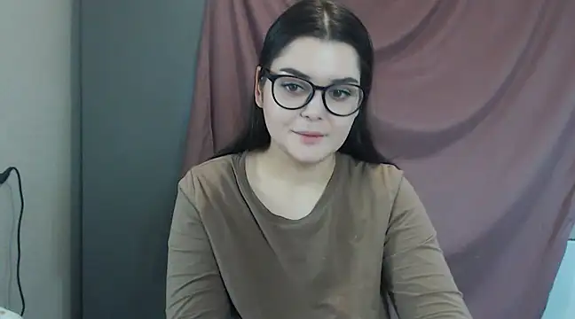 Snapshot of ohhhMie chatting on 6, 2, 2025 ohhhMie online show from 6, 2, 2025