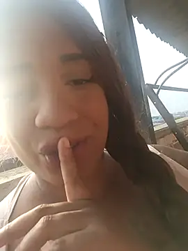 Snapshot of AbellaLizz chatting on 7, 11, 2025 AbellaLizz online show from 7, 11, 2025