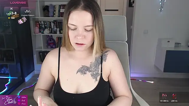 Emma Bryan online show from 10, 5, 2026