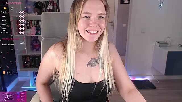 Snapshot of Emma_Bryan chatting on 9, 11, 2025 Emma Bryan online show from 9, 11, 2025