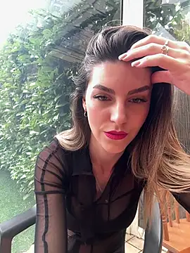 nicole 98 online show from 13, 4, 2026