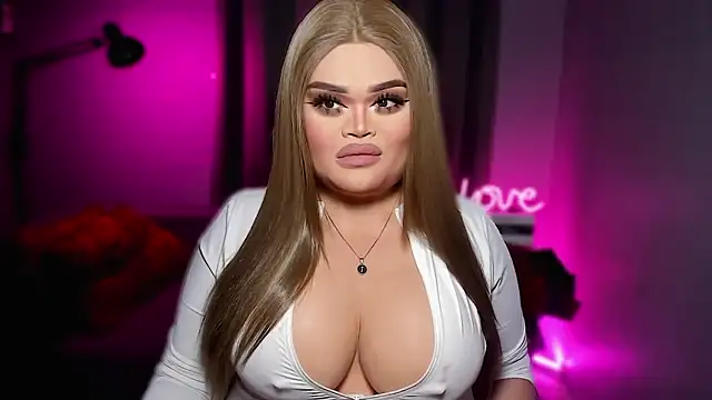 KarolinaThompson online show from 4, 3, 2026