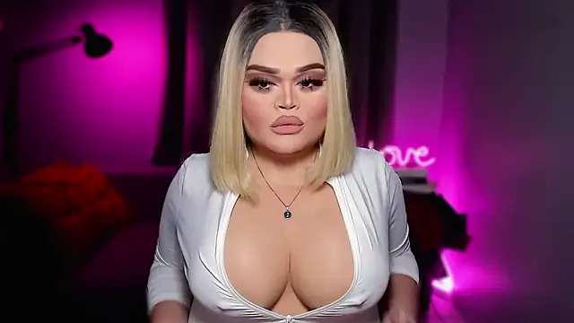 KarolinaThompson online show from 18, 2, 2026