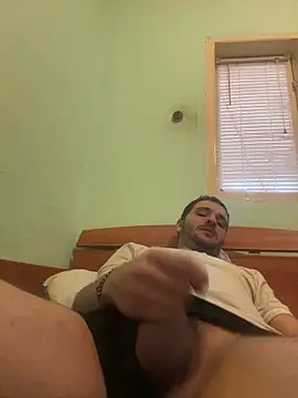 Snapshot of AlexandruUK chatting on 21, 3, 2025 AlexandruUK online show from 21, 3, 2025