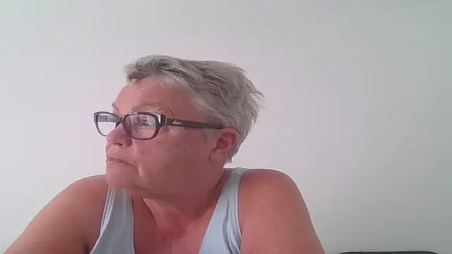 Snapshot of GrannyChrissy68 chatting on 6, 10, 2025 GrannyChrissy68 online show from 6, 10, 2025