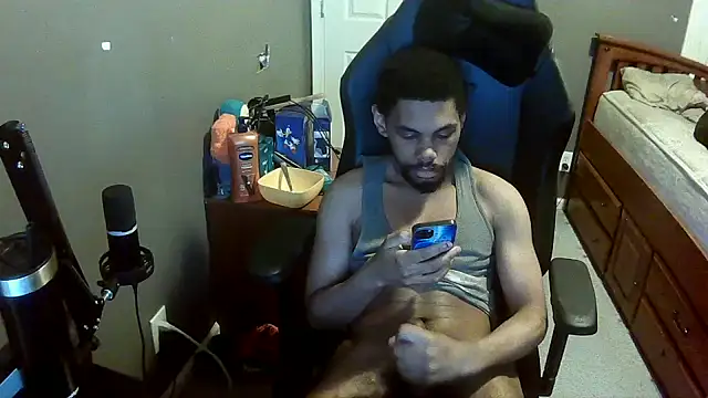 Snapshot of Neovergil0 chatting on 19, 10, 2025 Neovergil0 online show from 19, 10, 2025