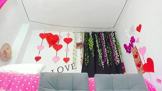 samantha  smile online show from 10, 6, 2026