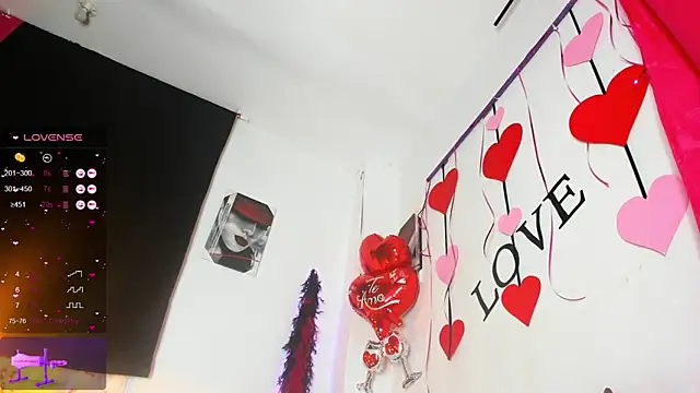 samantha  smile online show from 7, 3, 2025