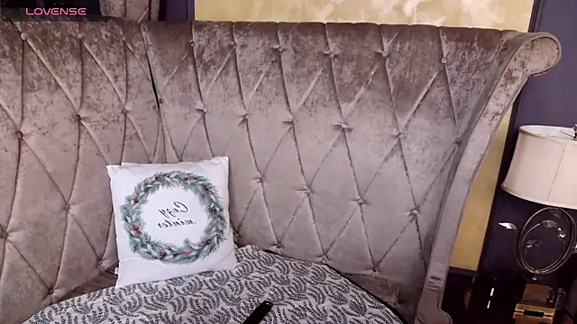 Snapshot of BustyGizelle chatting on 5, 11, 2025 BustyGizelle online show from 5, 11, 2025