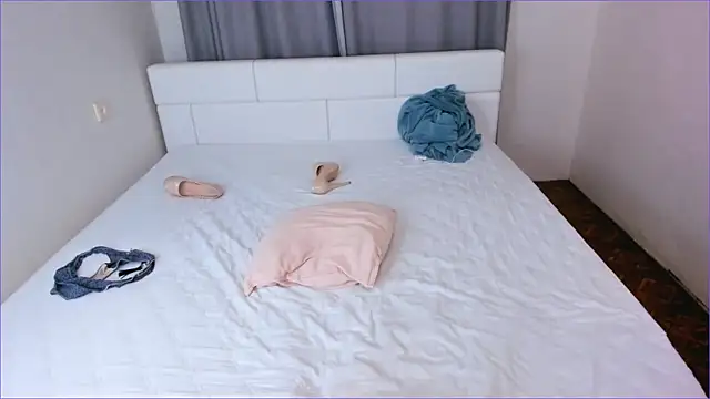 Snapshot of DreamGirl225 chatting on 23, 2, 2025 DreamGirl225 online show from 23, 2, 2025