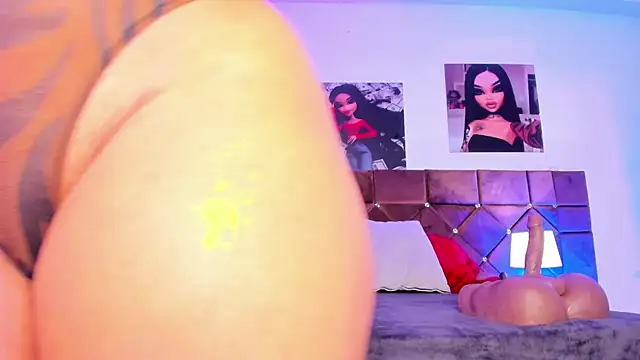 Snapshot of Ariana_lopezz chatting on 1, 3, 2025 Ariana lopezz online show from 1, 3, 2025