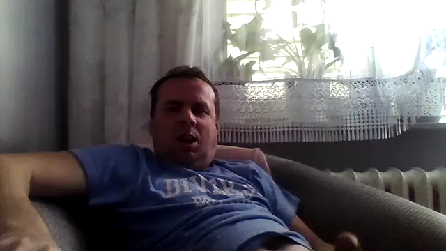 Snapshot of grzes19763 chatting on 13, 4, 2026 grzes19763 online show from 13, 4, 2026