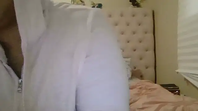 Snapshot of beautylovess chatting on 1, 8, 2026 beautylovess online show from 1, 8, 2026