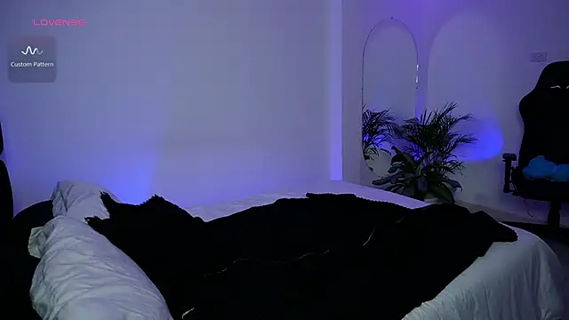 Snapshot of the_lucky_men__ chatting on 15, 1, 2025 the lucky men online show from 15, 1, 2025