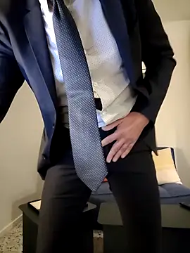 Snapshot of Justforoneday chatting on 1, 12, 2025 Justforoneday online show from 1, 12, 2025