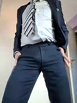 Snapshot of Justforoneday chatting on 6, 12, 2024 Justforoneday online show from 6, 12, 2024