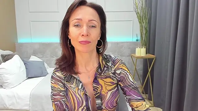 Maria Gold online show from 15, 12, 2024