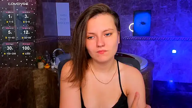 Snapshot of MelindaTin chatting on 20, 6, 2026 MelindaTin online show from 20, 6, 2026