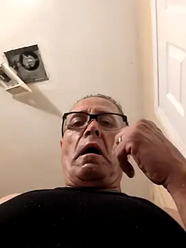 Snapshot of bobby69cock chatting on 31, 5, 2026 bobby69cock online show from 31, 5, 2026
