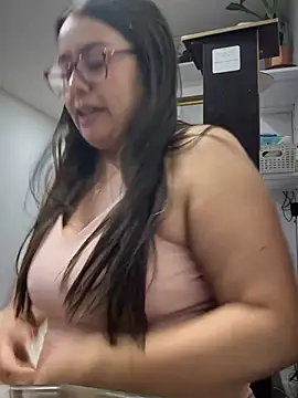 Ixchel Anaid online show from 11, 4, 2026