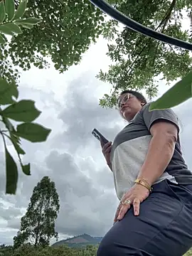 Ixchel Anaid online show from 31, 10, 2025