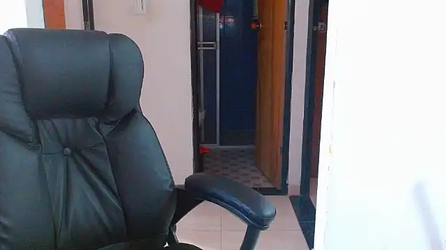 Ixchel Anaid online show from 30, 11, 2025