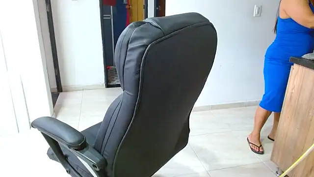 Ixchel Anaid online show from 8, 11, 2025