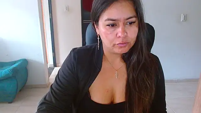 Ixchel Anaid online show from 10, 4, 2026