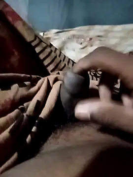 Snapshot of Nirmaana76 chatting on 2, 11, 2025 Nirmaana76 online show from 2, 11, 2025