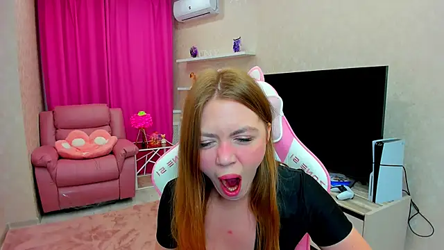 Strawberrye online show from 17, 10, 2025