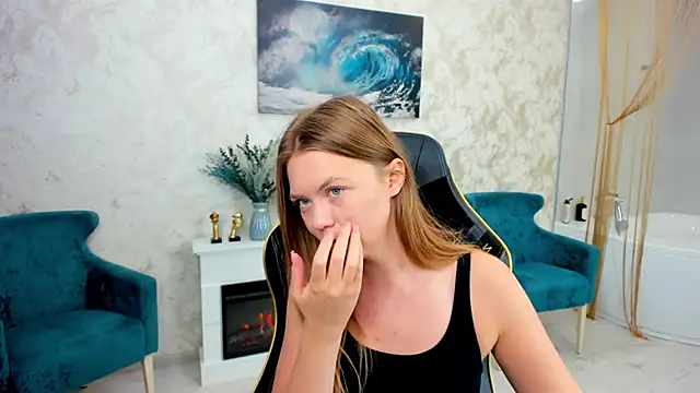 Strawberrye online show from 26, 2, 2026