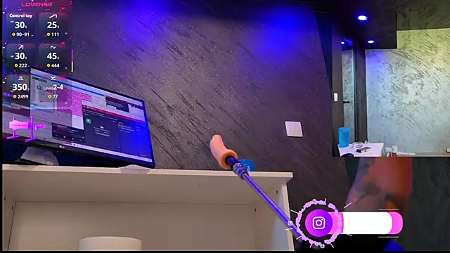 Snapshot of im-your-lovee chatting on 26, 4, 2026 im-your-lovee online show from 26, 4, 2026