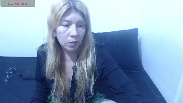 Dulce-Bella online show from 5, 7, 2026
