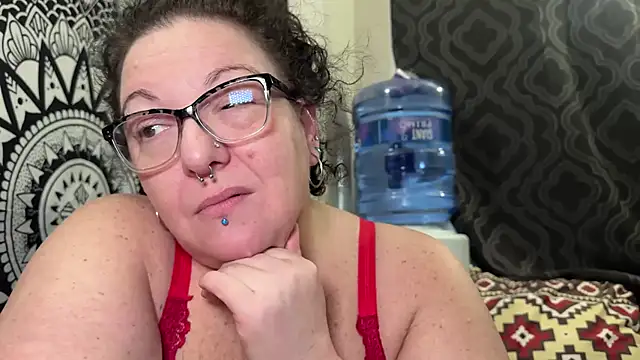 Miss Phat Booty online show from 2, 3, 2025