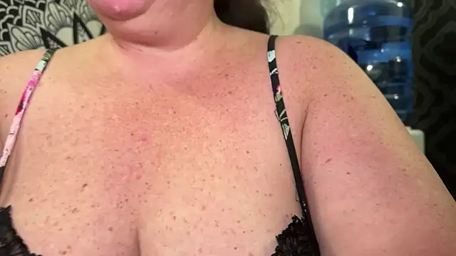 Miss Phat Booty online show from 29, 11, 2025